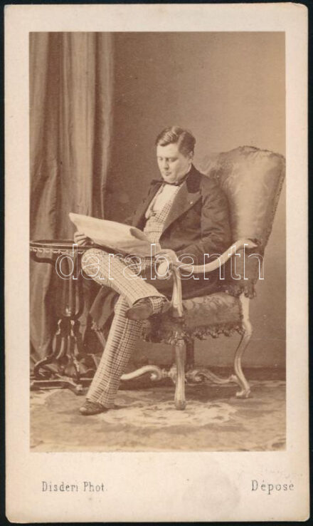 cca 1860 Alexandre Colonna-Walewski (1810-1868) gróf, lengyel-francia politikus, diplomata portréja, vizitkártya André Disdéri párizsi műterméből, 10,5x6 cm // cca 1860 Alexandre Colonna-Walewski (1810-1868) Polish-French politician, diplomat, Count of the Empire, cdv photo from the studio of André Disdéri in Paris, 10.5x6