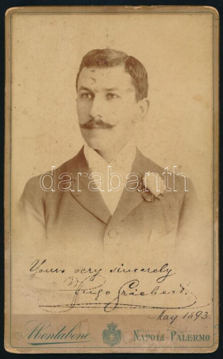 Hugo Griebert (1868-1924) német- angol bélyegkereskedő és filatelista dedikált fotója / German-British stamp dealer and philatelist, autograph signed photo 13x20 cm