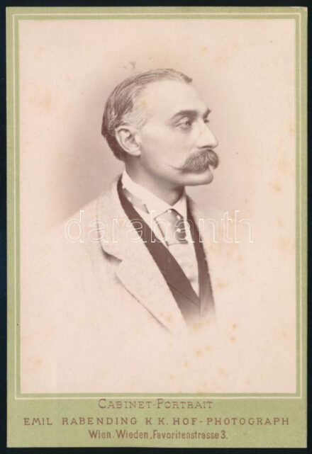 cca 1870 Emil Egon zu Fürstenberg (1825-1899) herceg, a német-osztrák Fürstenberg család königshof hercegi ágának feje, az Aranygyapjas rend lovagja, őrnagy, cs. kir. kamarás, valóságos belső titkos tanácsos. Kabinetfotó Emil Rabending cs. kir. udvari fényképész bécsi műterméből, jó állapotban, 16x11 cm // cca 1870 Emil Egon Prinz zu Fürstenberg (1825-1899), head of the Königshof branch of the German-Austrian princely house of Fürstenberg, knight of the Order of the Golden Fleece, major, chamberlain and privy counselor. Cabinet card from the studio of Emil Rabending in Vienna (Wien), in good condition, 16x11