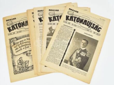 1938-1940 Katonaújság, összesen 9 szám, közte I. évf. 1., 3., 5-8. számok. 1939 II. évf. 13-14. + 1940 III. évf. 19. Felvidéki bevonulással. és Kárpátalja megszállásával. Fekete-fehér képanyaggal illusztrált. Változó állapotban, közte szakadtak is.
