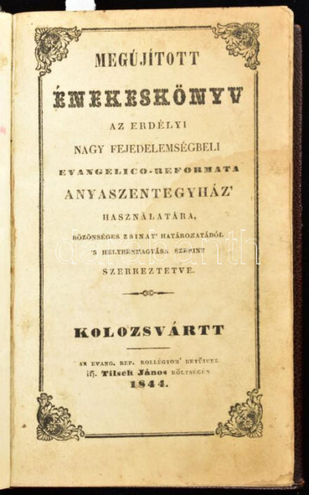 Megújított énekeskönyv az erdélyi nagy fejedelemségbeli evangelico-reformata anyaszentegyház' használatára. Közönséges zsinat' határozatából 's helybenhagyása szerint Szerkeztve. Hozzákötve: Szent Dávid királynak és prófétának némelly választott zsoltári. A' franczia nóták és versek szerint magyar versekre fordítattak Szentzi Mólnár Albert által. Kolozsvártt, 1844, Ifj. Tilsch János, XIV+336+94+1 p. Későbbi átkötött aranyozott egészvbőr-kötés, névre szóló ("Kispál Sándor 1898 27 IX.") és feliratozott ("Reményem és Bizalmam az Urban."), az elülső szennylap belsején K(ispál) Sándor 1930-as