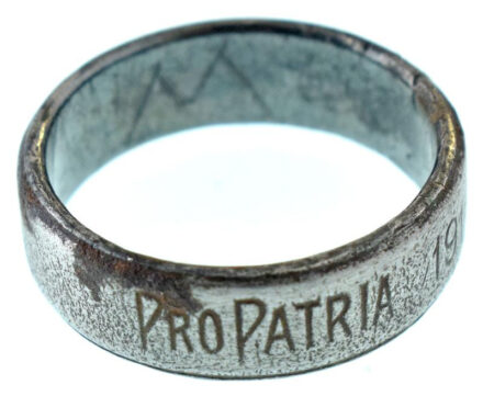 1914. "Pro Patria 1914" acél gyűrű (20mm belső átmérő, 63-as méret) T:XF rozsda / Hungary 1914. "Pro patria 1914" steel ring (20mm inner diameter, size 63 [EU]) C:XF rust