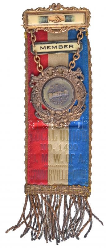 Amerikai Egyesült Államok 1898. "U.M.W. (United Mine Workers) OF A. APRIL 1st 1898 - EIGHT HOURS" / "LOCAL UNION No. 1430 U.M.W. OF A. CONNORVILLE, OHIO" Bányász szakszervezeti tagsági jelvény nemzetiszín szalagon, "MEMBER (tag)" jelzéssel (jelvény 102x63mm) T:2 / USA 1898. "U.M.W. (United Mine Workers) OF A. APRIL 1st 1898 - EIGHT HOURS" / "LOCAL UNION No. 1430 U.M.W. OF A. CONNORVILLE, OHIO" Mine workers union membership badge (the size of the badge 102x63mm)
