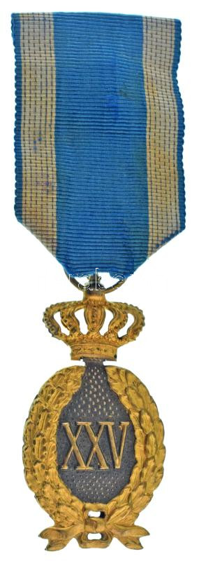 Románia DN(1872-1930) "Szolgálati Érdemérem - 25 éves szolgálatért" aranyozott, ezüstözött bronz kitüntetés (I. típus) viseltes mellszalaggal (~30x50mm) T:XF, ezüstözés lekopott / Romania ND(1872-1930) "Long Service Decoration - 25 years" gilt, silvered bronze decoration (Type I) with worn-out ribbon (~30x50mm) C:XF, silver plating worn