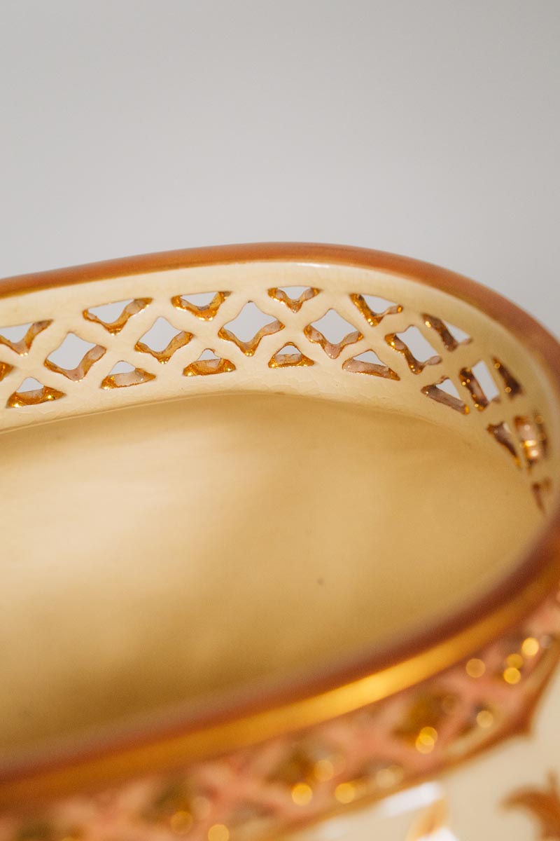 Zsolnay - Áttört peremű kaspó - Image 3