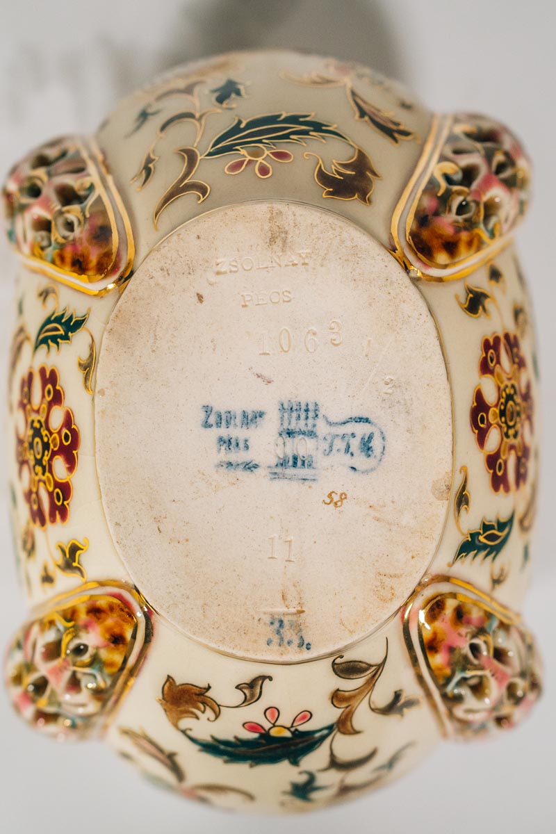 Zsolnay - Áttört peremű virágdíszes kaspó - Image 2