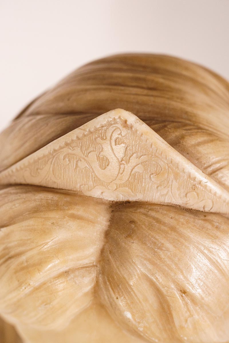 Antonio Frilli (1860–1920) után: Női neoreneszánsz mellszobor - Image 3