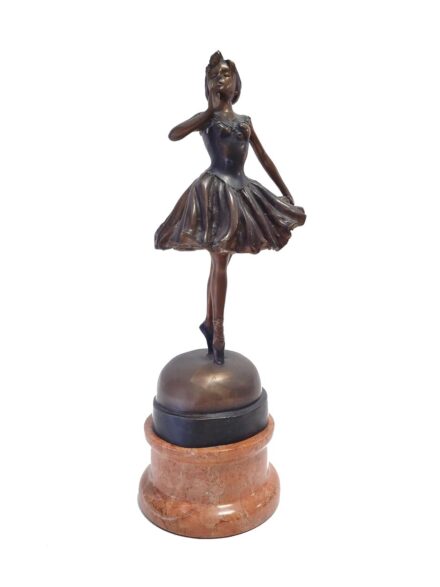 "Edgar Degas" - inspiráció: Balerina spicc lépésben...