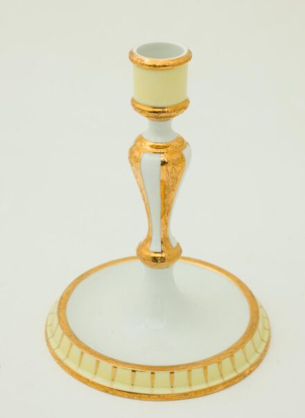Bakos Éva (Herend) kétágú (kivehető) gyertyatartó.