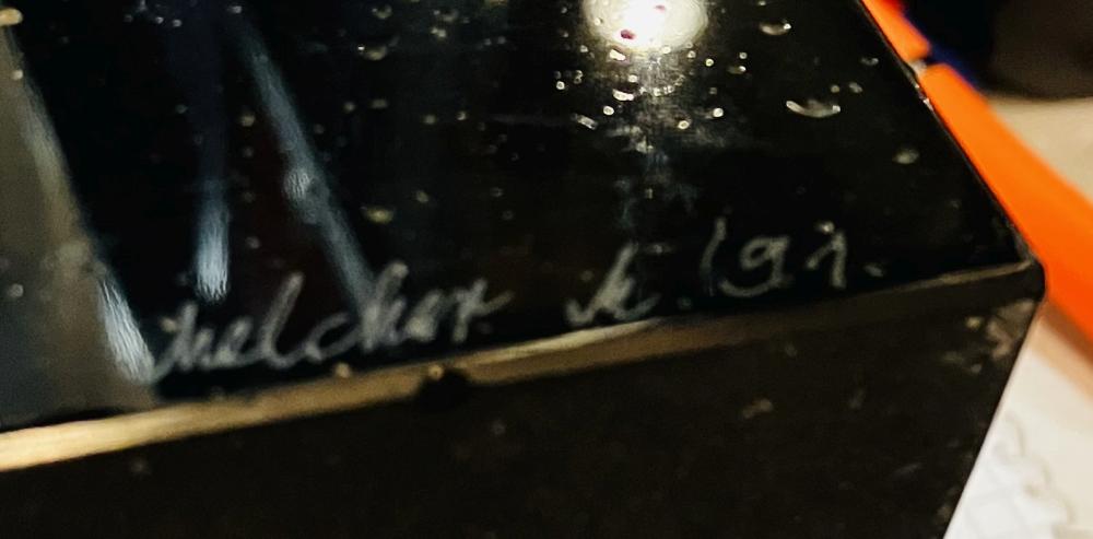 Melcher Mihály (1953-): Több lábon álló kocka. - Image 3