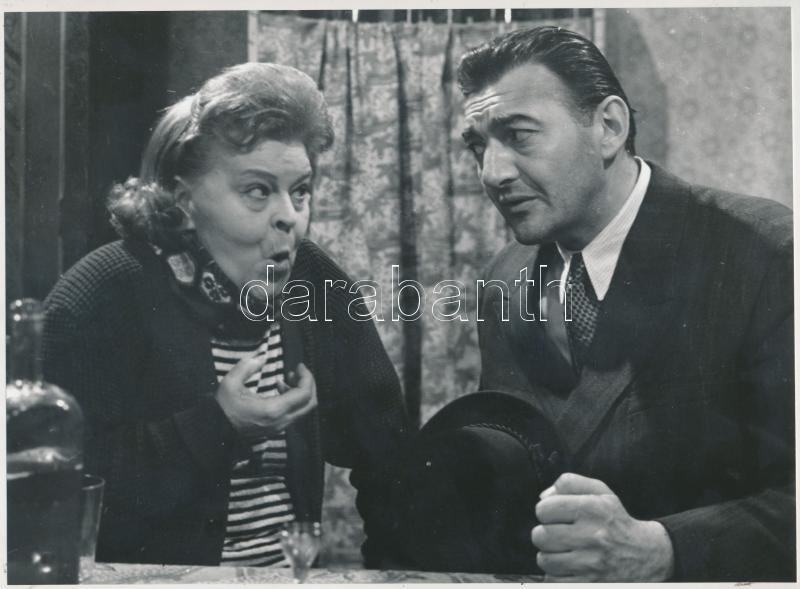 cca 1960 Sinkovits Imre (1928-2001) a Nemzet Színésze különféle szerepekben, 5 db fotó, 18x24 cm és 20x27 cm között - Image 4