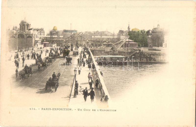 Paris Exposition. Un Coin de l'Exposition / Paris Exhibition. An Exhibition Corner