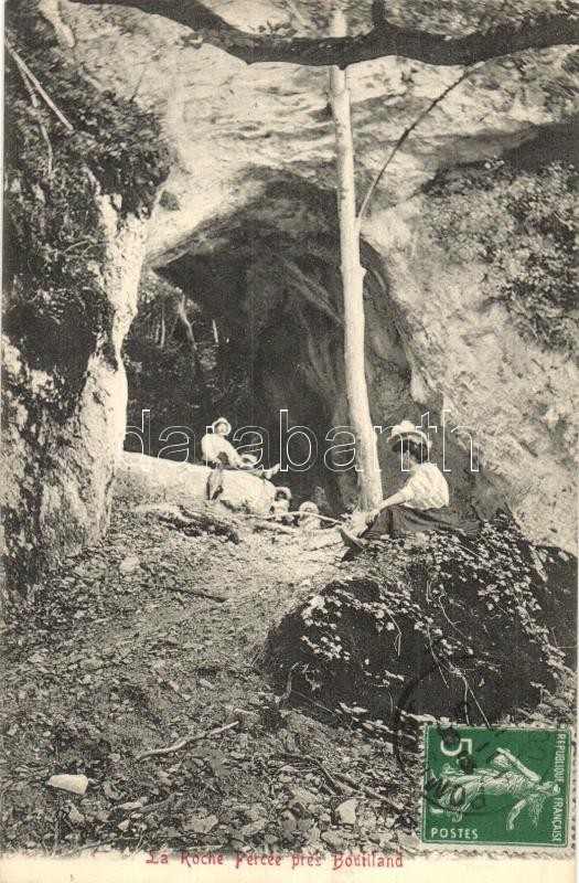 Bouilland, La Roche Percée