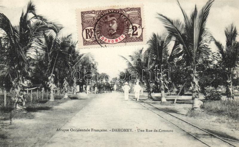 Cotonou, Une rue / street