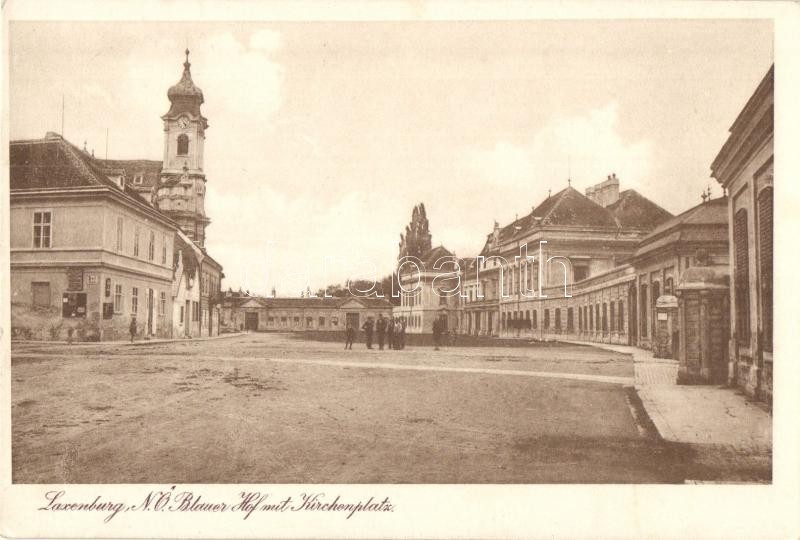 Laxenburg, Blauer Hof mit Kirchenplatz / street, church