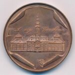 Lapis András (1942-) 1983. '100 éve épült újjá a szegedi Tanácsháza / A régi városháza' Br emlékérem (42,5mm) T:1- - Image 2