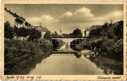 1939 Gyula, Körös-part, híd, csónakok (EB)