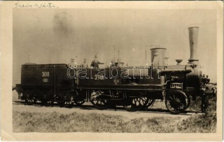 MÁV (Magyar Királyi Államvasutak) gőzmozdony / Hungarian State Railways locomotive. photo (EK)