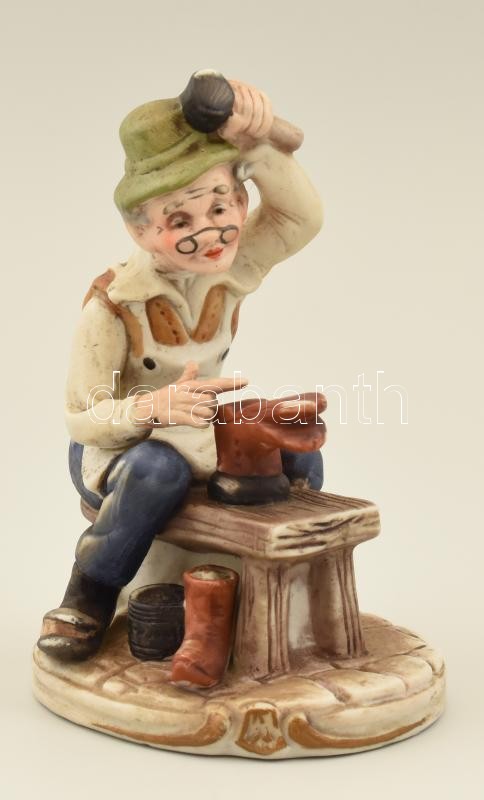 Cipész, biszkvit porcelán figura, kézzel festett, jelzetlen, kopásnyomokkal, m: 16 cm