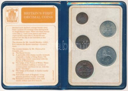 Nagy-Britannia 1968-1971. 1/2p-10P (5xklf) 'Nagy-Britannia első decimális érméi' forgalmi összeállítás kartonlapon, leírással, eredeti műanyag tokban T:1,1- patina Great Britain 1968-1971. 1/2 Penny - 10 New Pence (5xdiff) 'Britain's