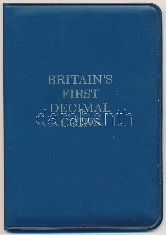 Nagy-Britannia 1968-1971. 1/2p-10P (5xklf) 'Nagy-Britannia első decimális érméi' forgalmi összeállítás kartonlapon, leírással, eredeti műanyag tokban T:1,1- patina Great Britain 1968-1971. 1/2 Penny - 10 New Pence (5xdiff) 'Britain's - Image 2