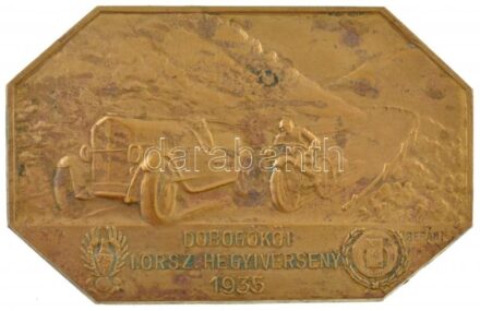 1935. 'K.A.C. (Kispesti Athletikai Club) Dobogókői I. Országos Hegyiverseny 1935' aranyozott bronz díjplakett 'BERÁN N / BUDAPEST DÖBRENTEI U. 2.' gyártói jelzéssel (43x67mm) T:1- patina / Hungary 1935. 'K.A.C. (Athletic Club of Kispest)