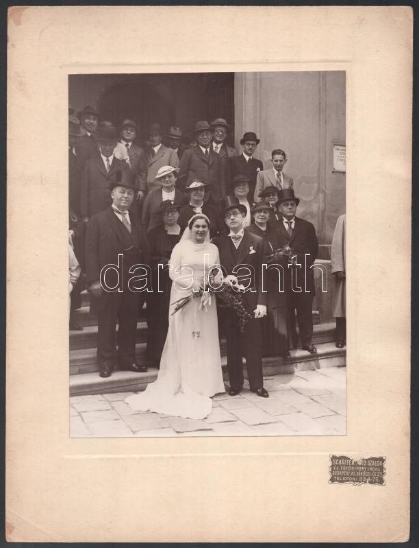 Cca. 1920 esküvői fotó, 2 db, Bergunker Béla és Schäffer fényképészek műhelyéből, koruknak megfelelő állapotban, 17x23 és 22x17 cm - Image 2