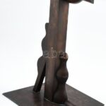 Deim Pál (1932-2016): Golgota. Patinázott bronz. Jelzés nélkül. 24,5x24,5x37.5cm - Image 2