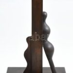 Deim Pál (1932-2016): Golgota. Patinázott bronz. Jelzés nélkül. 24,5x24,5x37.5cm - Image 3