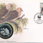 Mauritius DN (1991) 'A Világ Vadvédelmi Alap (WWF) 30. évfordulója - Nesoenas Mayeri (Rózsás galamb)' kétoldalas fém emlékérem érmés borítékban, bélyeggel és bélyegzéssel, német nyelvű ismertetővel T:PP kis patina Mauritius ND