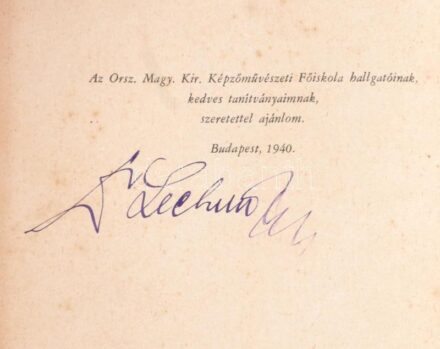 Dr. Lechner Jenő: Az építőművészet kis tükre. Bp., 1940, Officina, 168+(2) p. Fekete-fehér képekkel illusztrált. Kiadói egészvászon-kötés, foltos borítóval, helyenként kissé foltos lapokkal, tulajdonosi névbélyegzővel. A