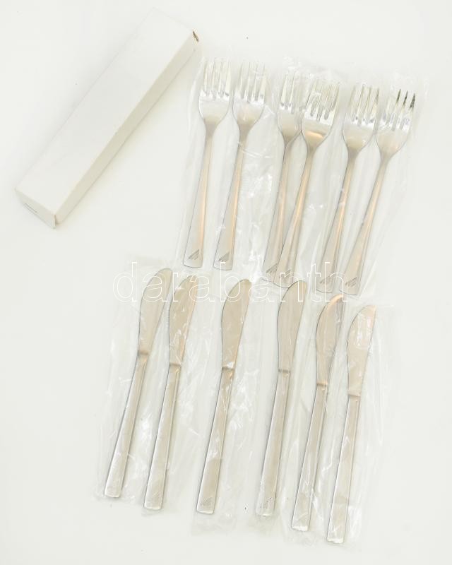 Malév kések és villák, 12db összesen, újszerű állapotban.