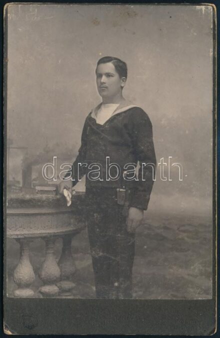 cca 1910 k.u.k. Kriegsmarine haditengerész kartonált kabinetfotó 11x17 cm / Austro Hungarian navy soldier in uniform photo