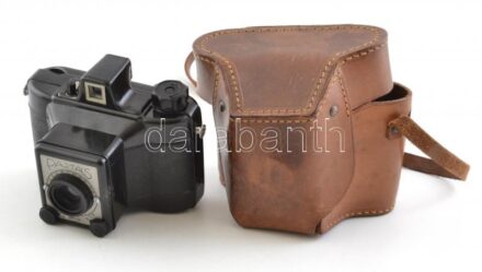 Gamma Pajtás fényképezőgép, Achromat 1:8/80 mm objektívvel, 6x6 cm filmformátum, eredeti bőr tokjában