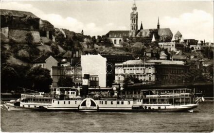 1966 'SZABADSÁG' gőzüzemű oldalkerekes személyhajó Budapesten. Képzőművészeti Alap / Hungarian passenger steamship