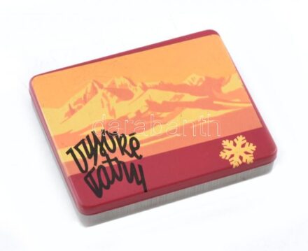 Vysoké Tatry csehszlovák fém cigarettás doboz, jó állapotban, 8,5x7 cm / Czechoslovakian cigarettes tin box