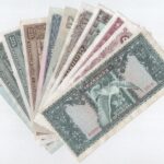 11db vegyes magyar, nagyrészt pengő bankjegy tétel, közte 1944. 5P 'A Vöröshadsereg Parancsnoksága' T:III - Image 2