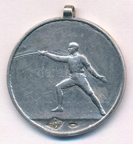 1905. Vívó sport emlékérem, jelzett Ag, hátlapon gravírozva 'Fodor Háziverseny 1905', 'S FABRI J' gyártói jelzéssel (11,90g/0.800/30mm) T:2 felszíni karcok
