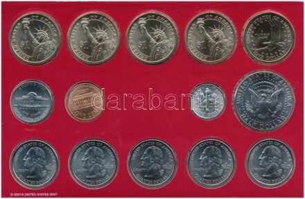 Amerikai Egyesült Államok 2008D 1c + 5c + 10c + 25c '50 Állam Negyeddollárosok' (5xklf) + 1/2$ 'Kennedy' + 1$ 'Sacagawea' + 1$ 'Elnöki Dollár Program' (4xklf). Karton dísztokban T:1 USA 2008D 1 Cent + 5 Cents + 10 Cents + 25 Cents '50 State