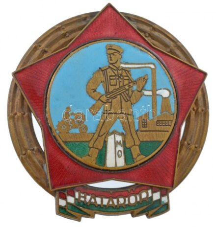 ~1950. 'Határőr' zománcozott bronz jelvény (58x52mm) T:1- / Hungary ~1950. 'Határőr' enamelled bronze badge (58x52mm) C:AU