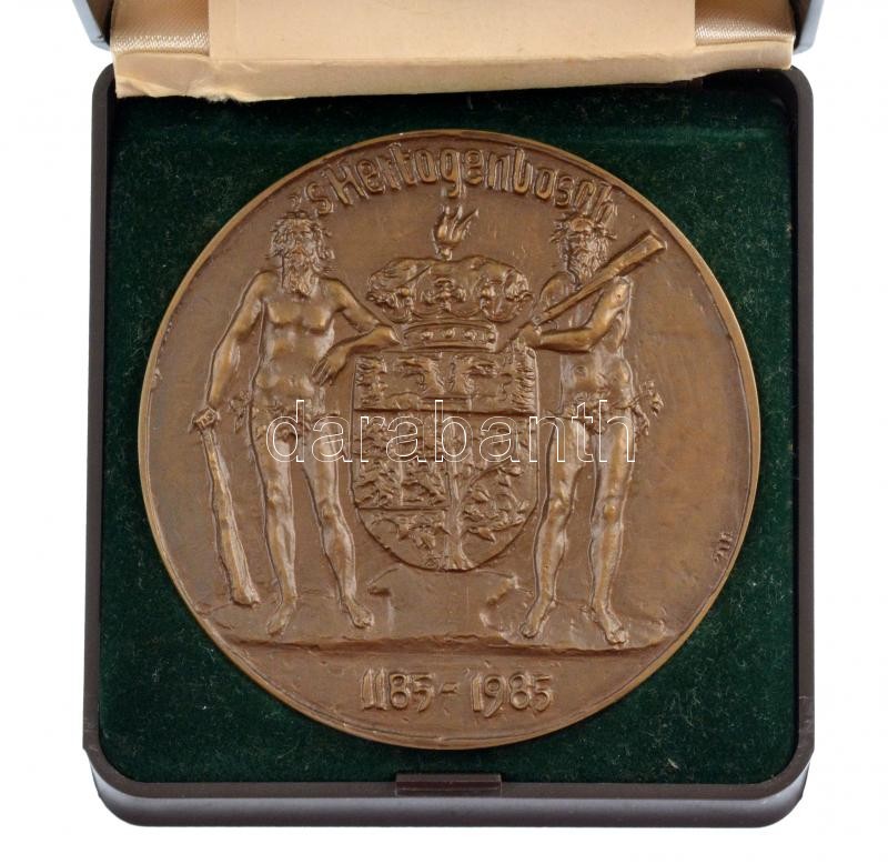 Hollandia 1985. 'Hódolat Jeroen Bosch előtt' Br emlékérem eredeti tokban, tanúsítvánnyal (70mm) T:1- Netherlands 1985. 'Hoomage Jeroen Bosch' Br commemorative medallion in case, with certificate (70mm) C:AU - Image 2