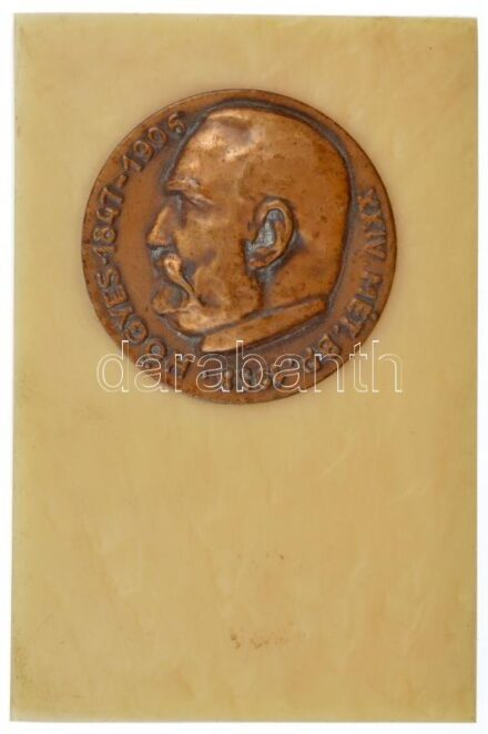 1958. 'XXIV. MÉT. BP. 1958. - Högyes 1847-1906' egyoldalas bronz emlékérem műanyag talapzatra applikálva (40mm, 90x60mm) T:1- kis patina