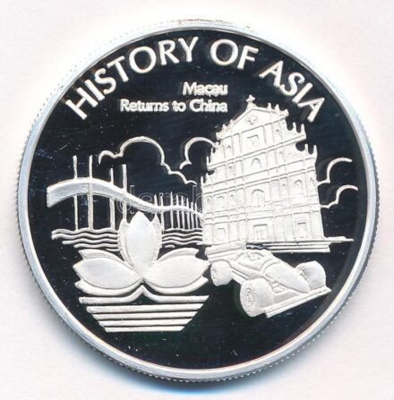 Cook-szigetek 2005. 1$ ezüstözött sárgaréz 'Ázsia történelme - Makaó visszacsatolása Kínához' kapszulában, tanúsítvánnyal T:PP Cook Islands 2005. 1 Dollar silver plated brass 'History of Asia - Macau returns to China' in capsule