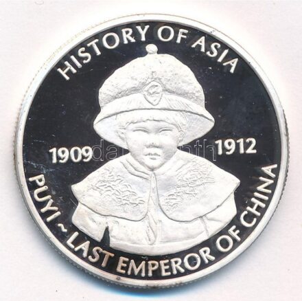 Cook-szigetek 2005. 1$ ezüstözött sárgaréz 'Ázsia történelme - Pu Ji - Kína utolsó császára' kapszulában, tanúsítvánnyal T:PP patina Cook Islands 2005. 1 Dollar silver plated brass 'History of Asia - Puyi - Last Emperor of China'