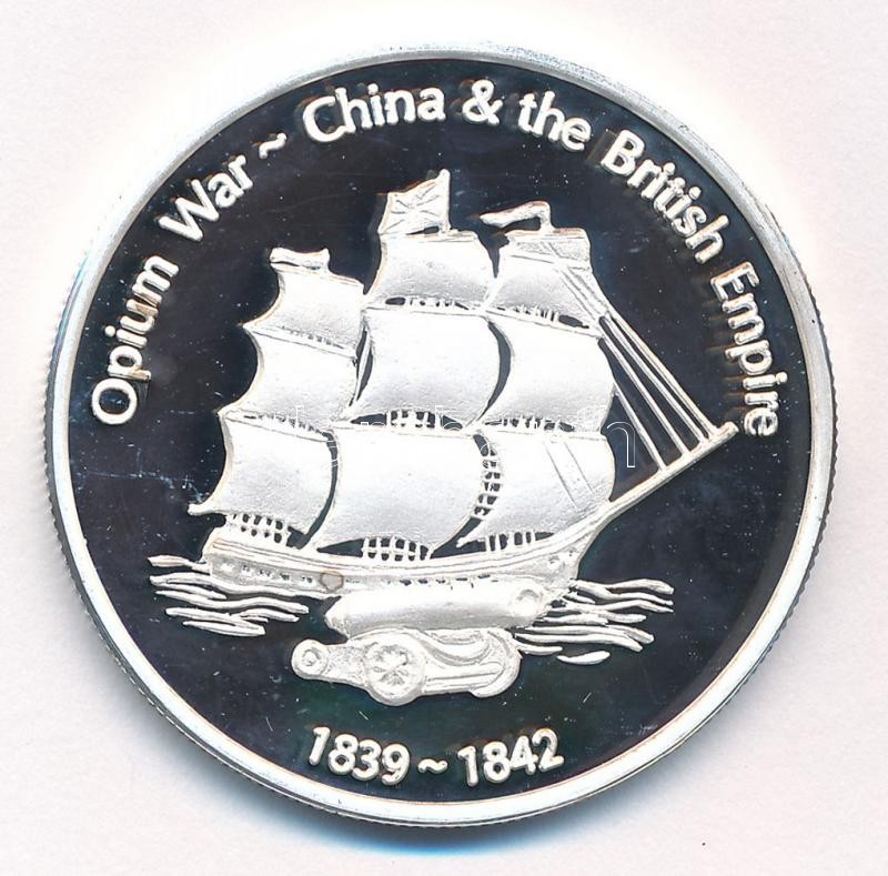 Cook-szigetek 2005. 1$ ezüstözött sárgaréz 'Ázsia történelme - Ópiumháború - Kína és a Brit Birodalom' kapszulában, tanúsítvánnyal T:PP Cook Islands 2005. 1 Dollar silver plated brass 'History of Asia - Opium War - China &