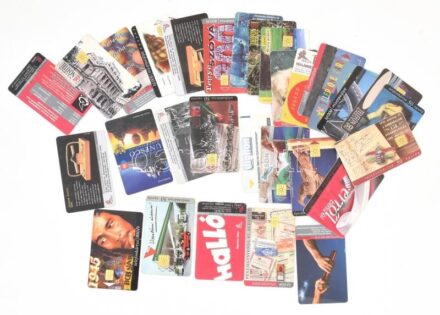 30 db különféle telefonkártya