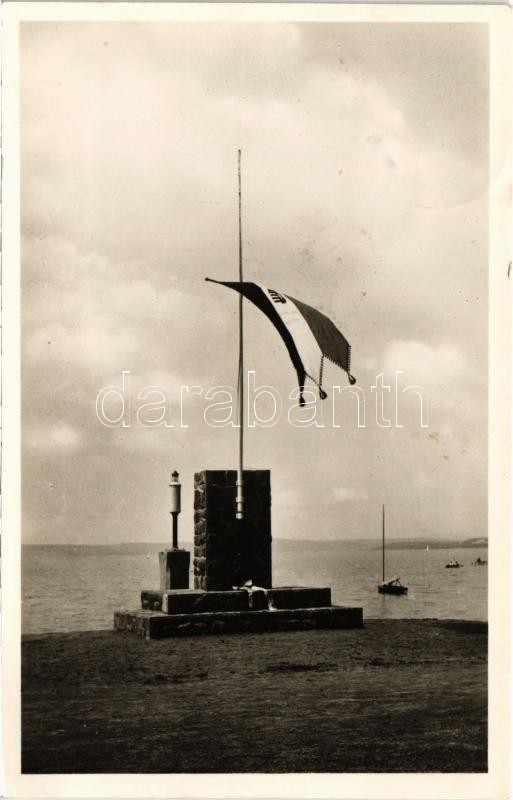1943 Balatonaliga (Balatonvilágos), Országzászló. 'Egy tégla megváltása'