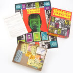 1975 Creature Features. Amerikai társasjáték, táblával, hiánytalan mellékletekkel, eredeti dobozában. New York, Athol-Reasarch C., a dobozon kis kopásnyomokkal.