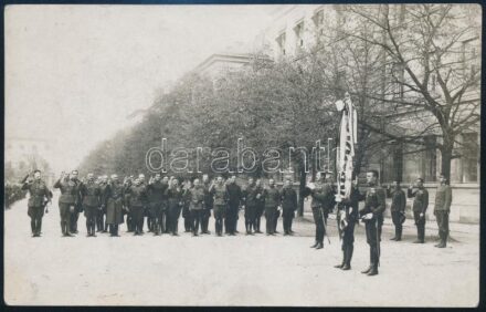 cca 1920-1930 Ludovikás tisztavató ünnepség, Bartóffy Miklós (1882-1964) későbbi vezérőrnagy hagyatékából, fotólap, 8x13 cm