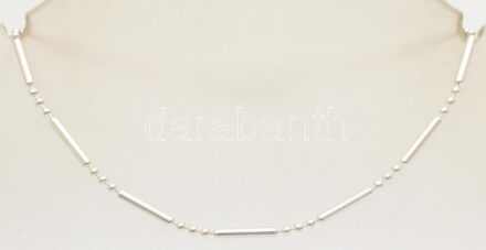 Ezüst(Ag) pálcikás golyós karkötő, jelzett, h: 19,5 cm, nettó: 1,6 g